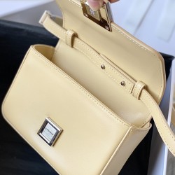 Givenchy D886450