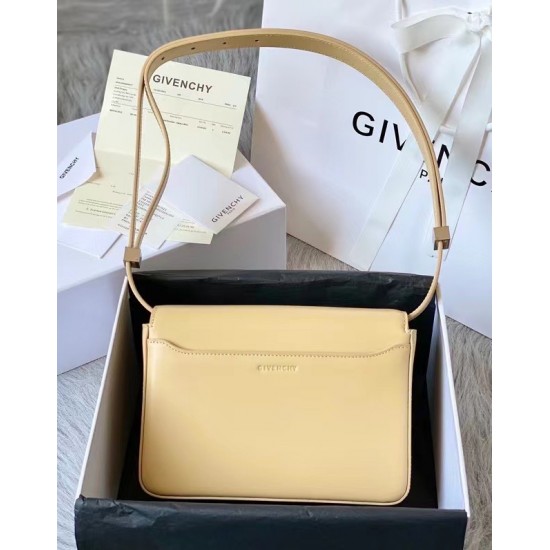 Givenchy D886520