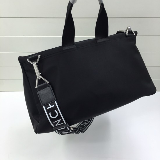 Givenchy D886360