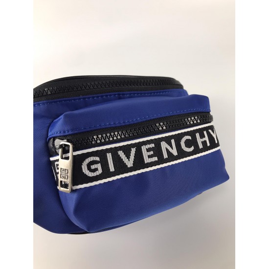 Givenchy  D886180