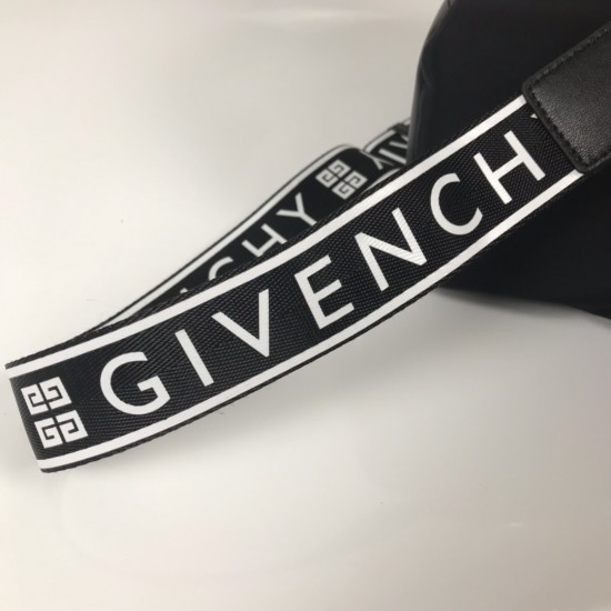 Givenchy D886390