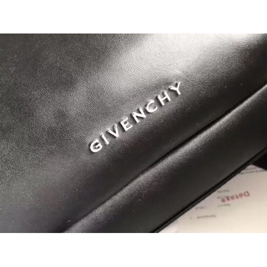 Givenchy D886420