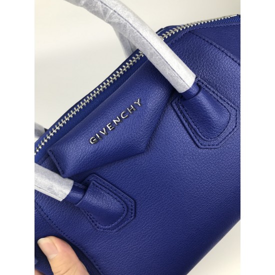 Givenchy D886430