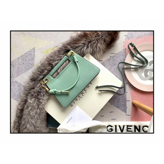 Givenchy  D886700