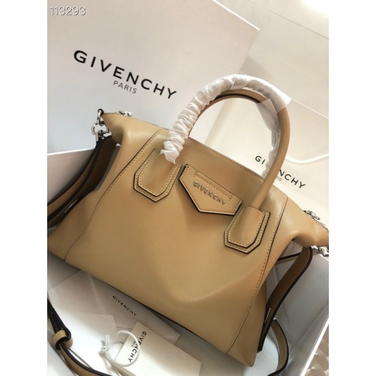 Givenchy D886750