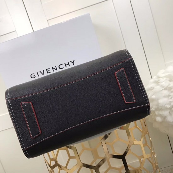 Givenchy  D886550