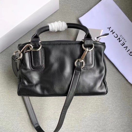 Givenchy D886550