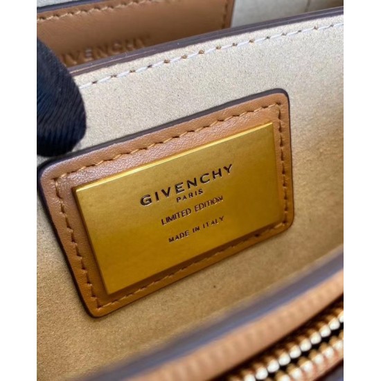 Givenchy D886750