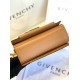 Givenchy D886750