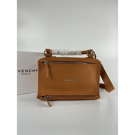 Givenchy D886480