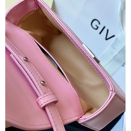 Givenchy D886450