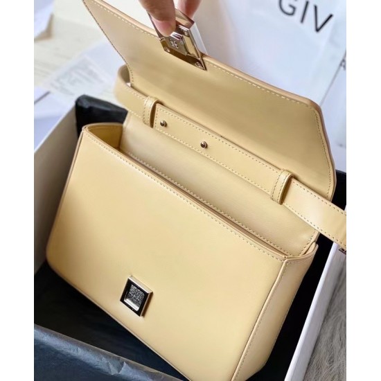 Givenchy D886520