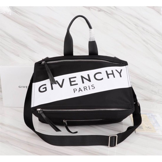 Givenchy D886360