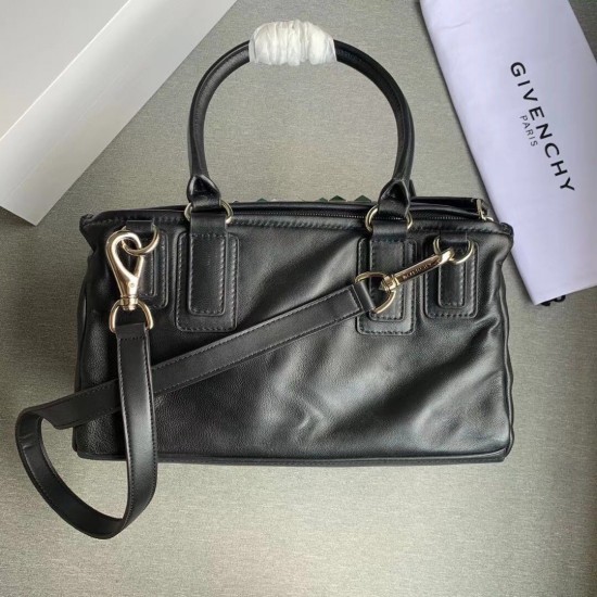 Givenchy D886580