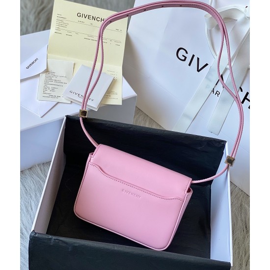 Givenchy D886450