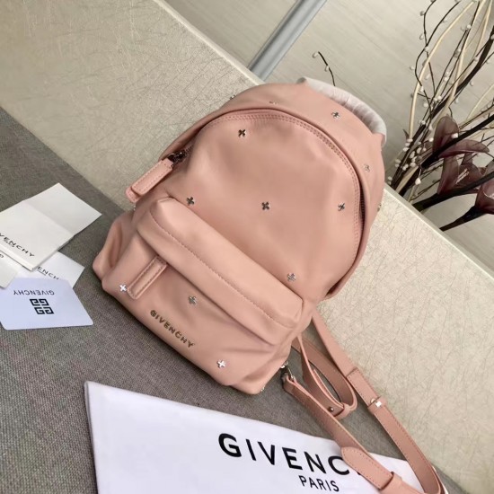 Givenchy D886450