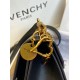 Givenchy  D886750