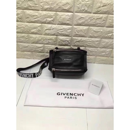 Givenchy D886520