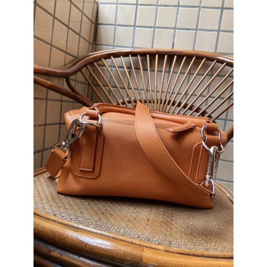 Givenchy D886430