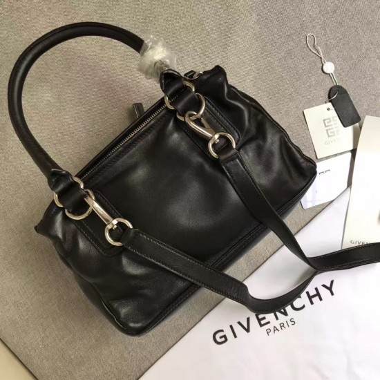 Givenchy D886550