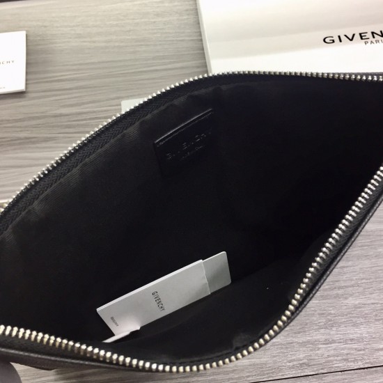 GivenchyD886130