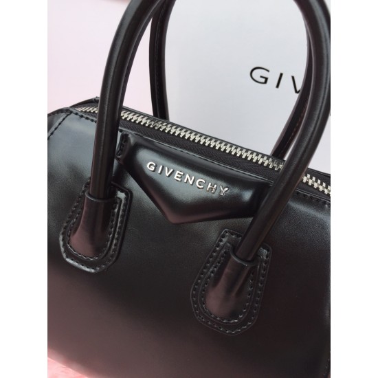 Givenchy D886400