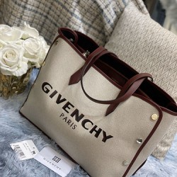 Givenchy D886600