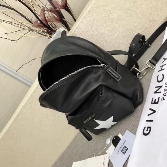 Givenchy D886450