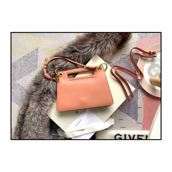 Givenchy  D886700