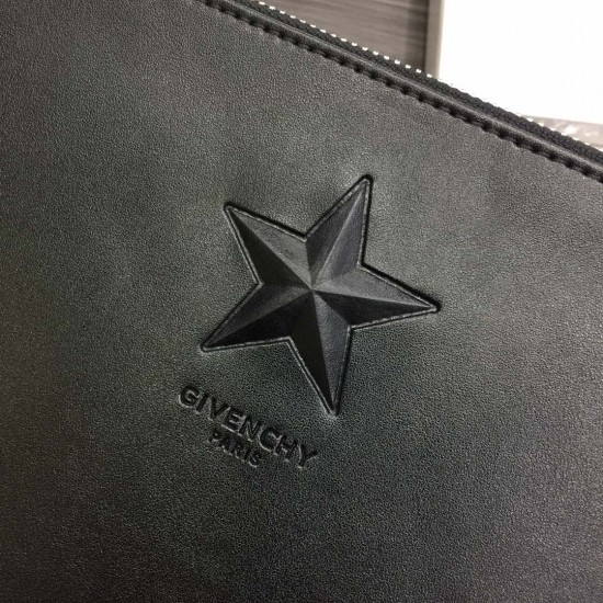 Givenchy D886130