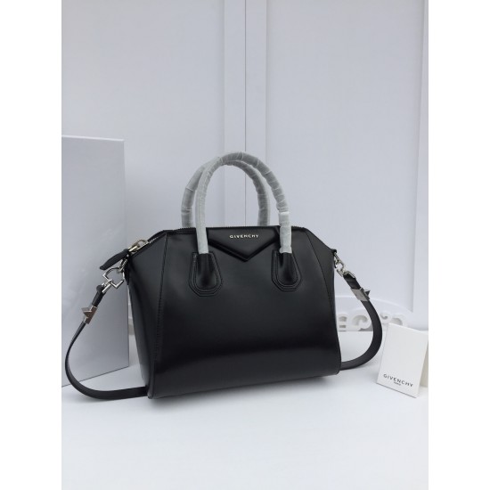 Givenchy D886430