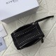 Givenchy D886260