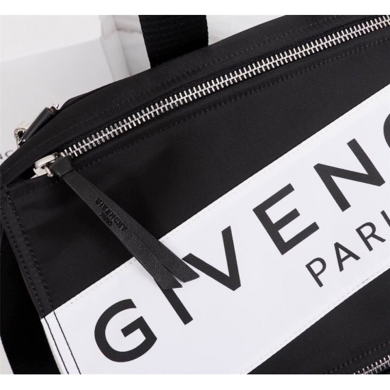 Givenchy D886360