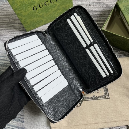 GUCCI 739482