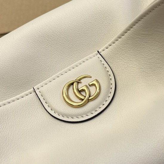 GUCCI 746124