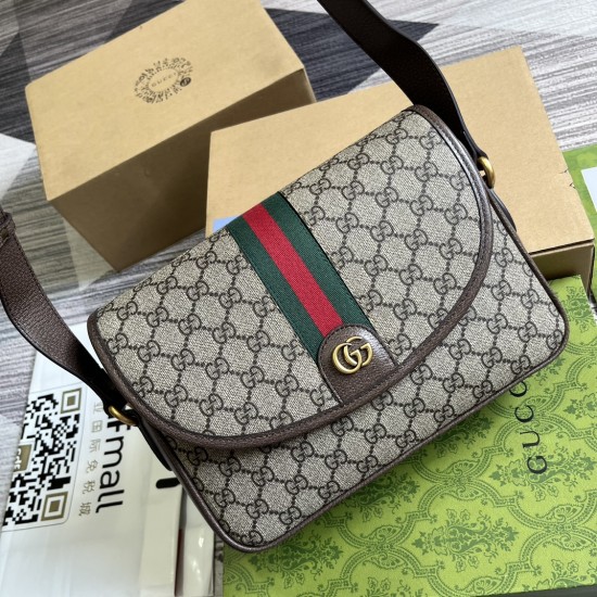 GUCCI 724704