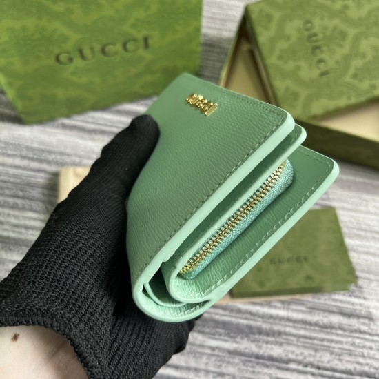 GUCCI 772640