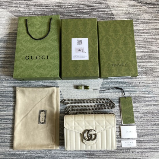 GUCCI 474575