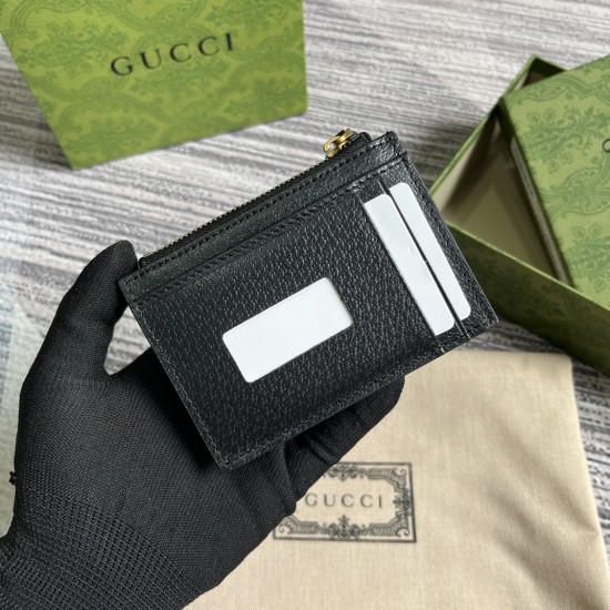 GUCCI 657589