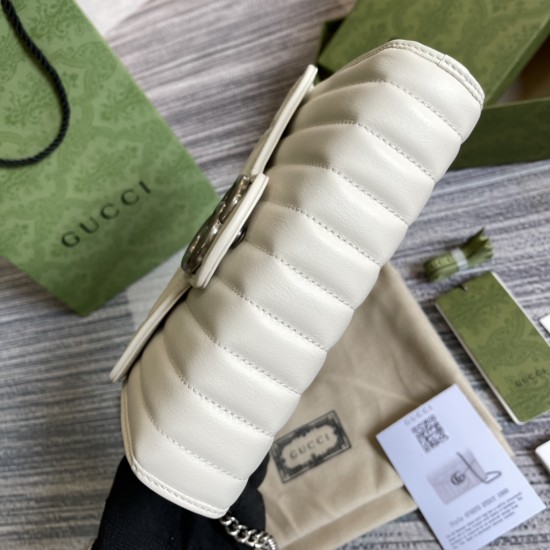 GUCCI 474575