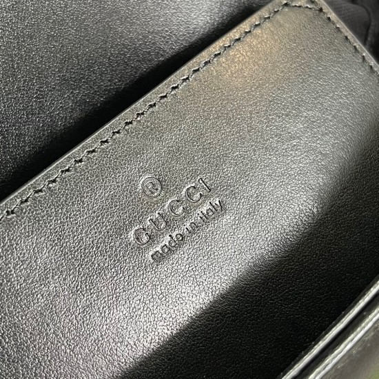 GUCCI 739681