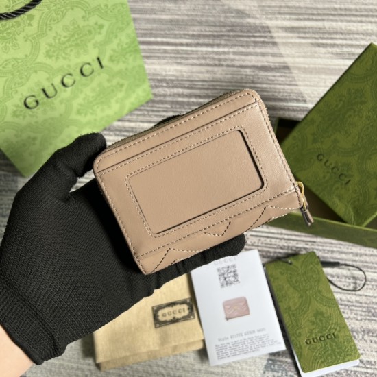 GUCCI 671772.