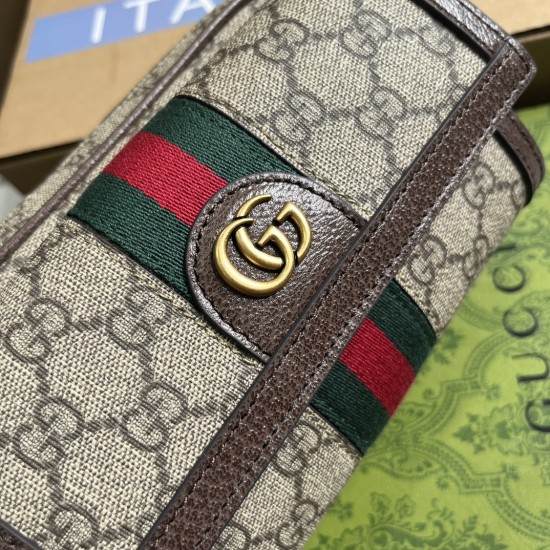 GUCCI 746308