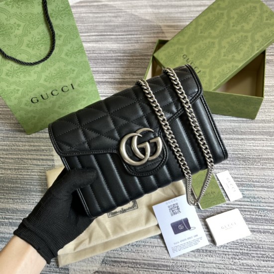 GUCCI  474575