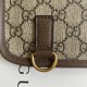 GUCCI 489617