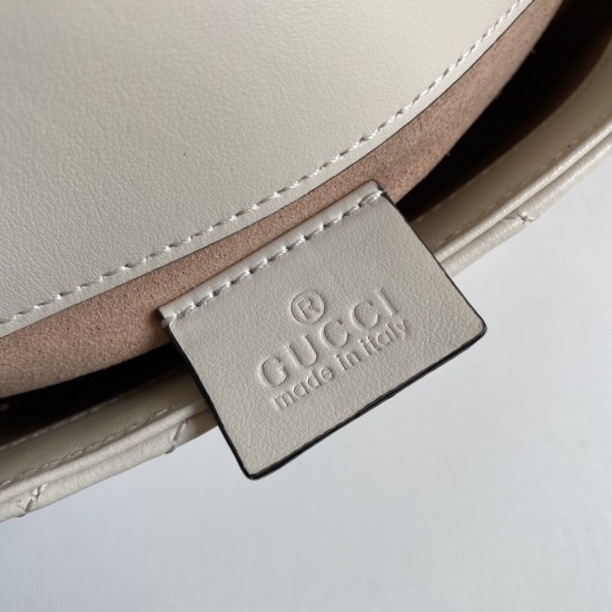 GUCCI 498110