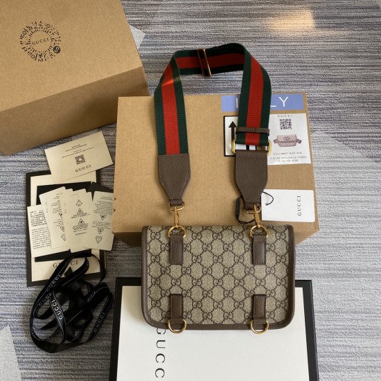 GUCCI 489617