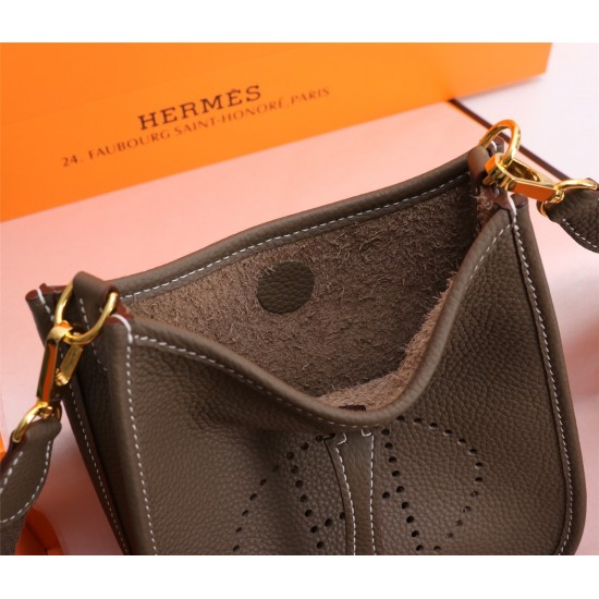 HERMES B639450