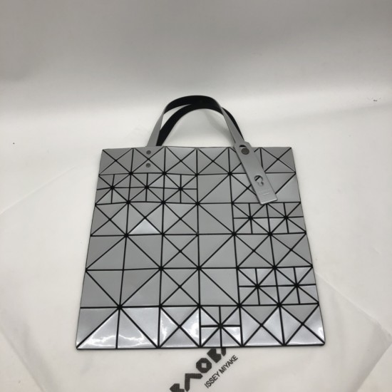 ISSEY MIYAKE D886160