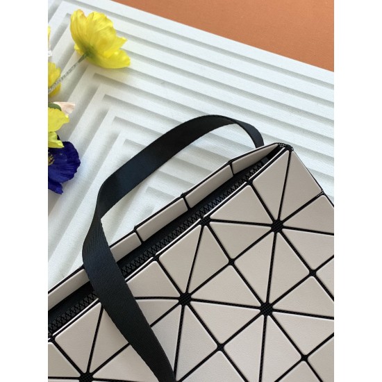 ISSEY MIYAKE  D886160